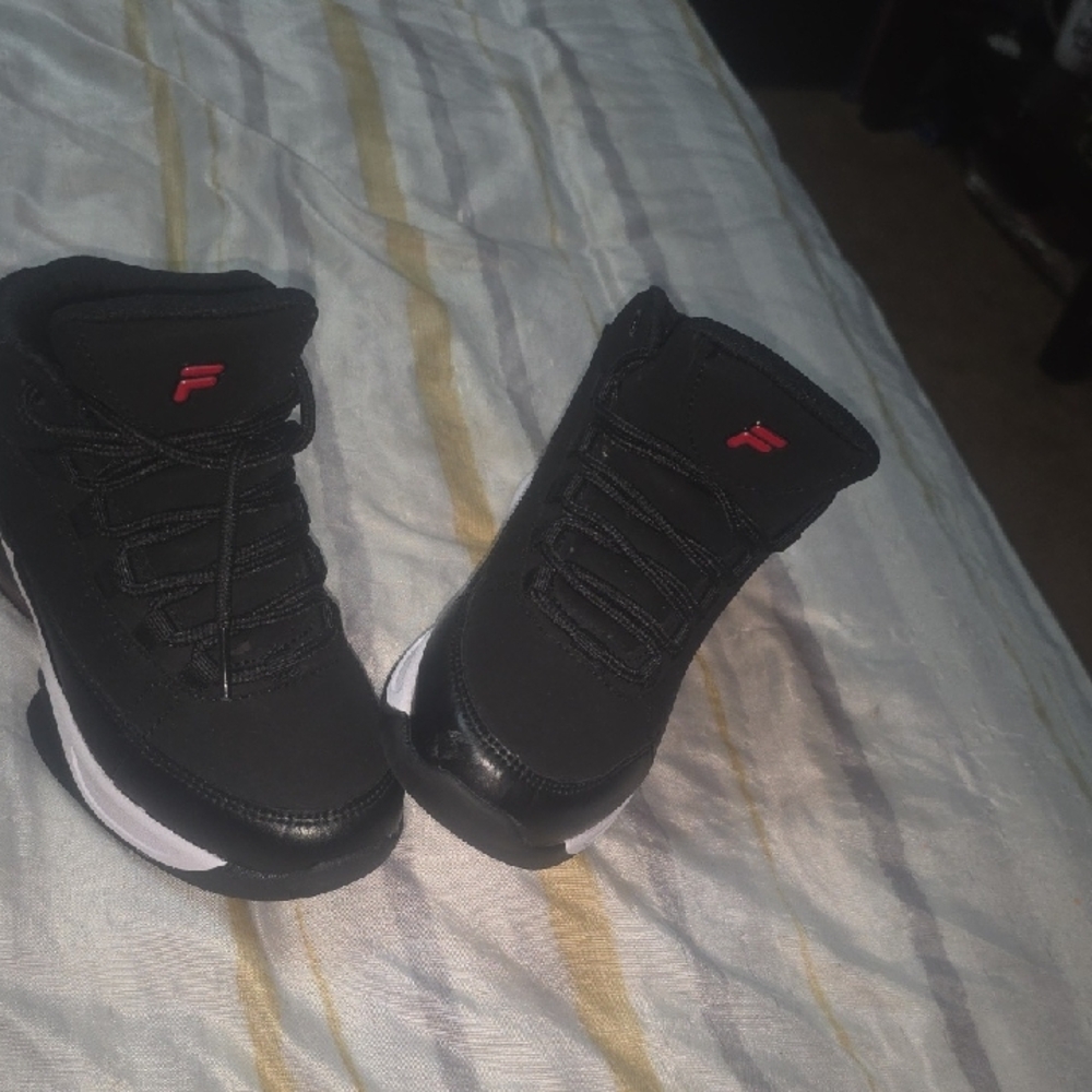 Fila Kids Black Sneakers with Red Logo